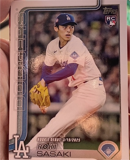 2025 Topps Update #US199 Roki Sasaki — front