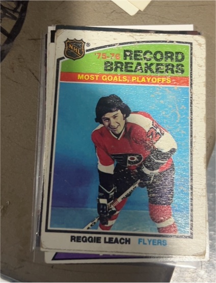 1976-77 O-Pee-Chee #65 Reggie Leach — front