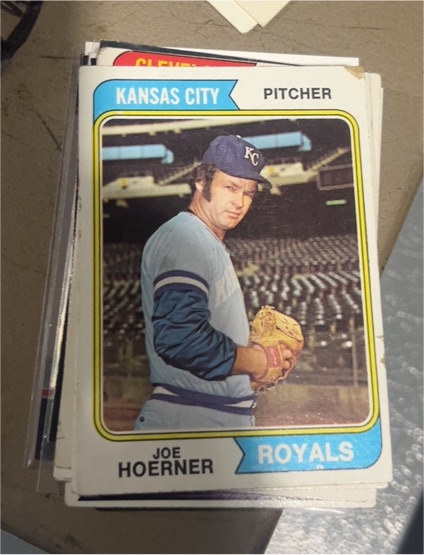 1974 Topps #493 Joe Hoerner — front