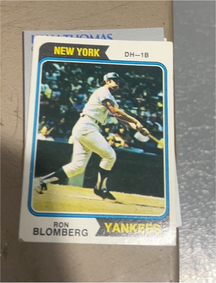 1974 Topps #117 Ron Blomberg — front