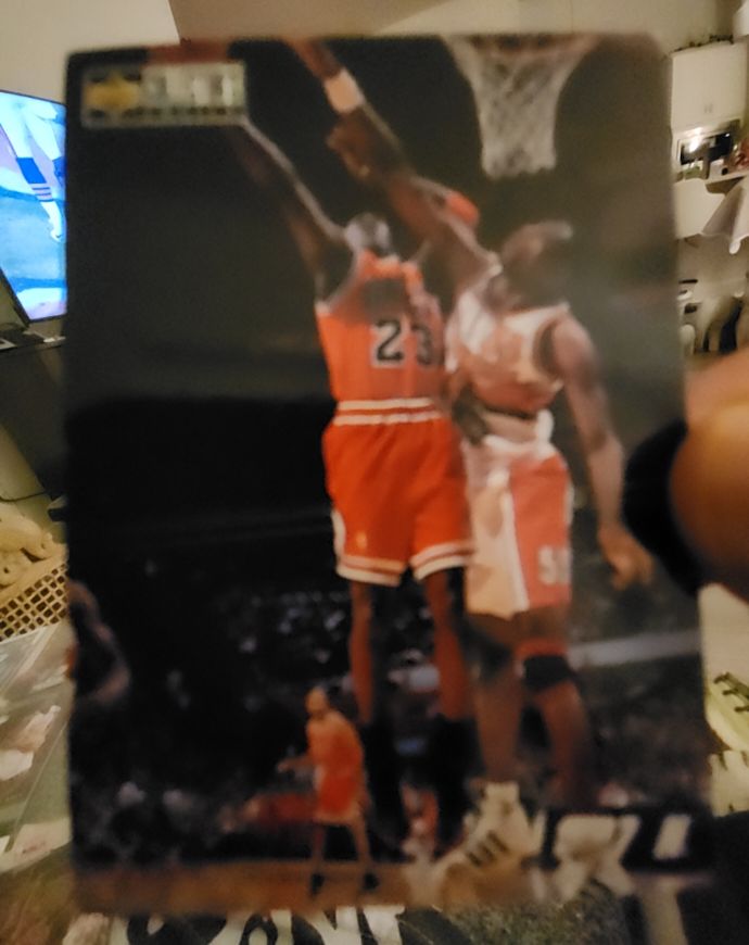 1997-98 Upper Deck Collector's Choice Michael's Magic #386 Michael Jordan — front