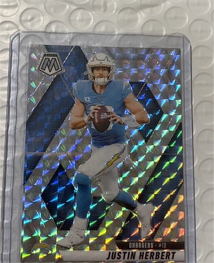 2020 Panini Mosaic #10 Justin Herbert — front