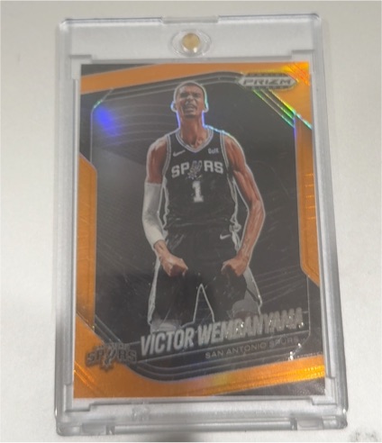 2024-25 Panini Prizm Black #1 Victor Wembanyama — front