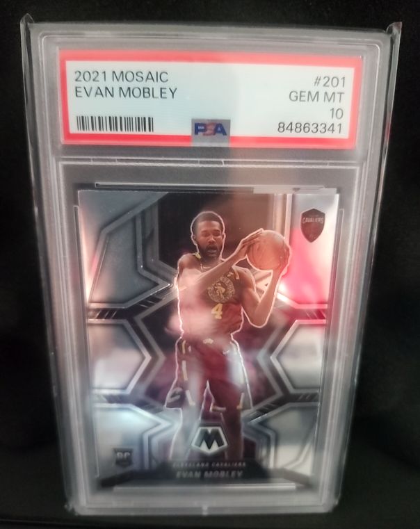 2021 Panini Mosaic #201 Evan Mobley — front