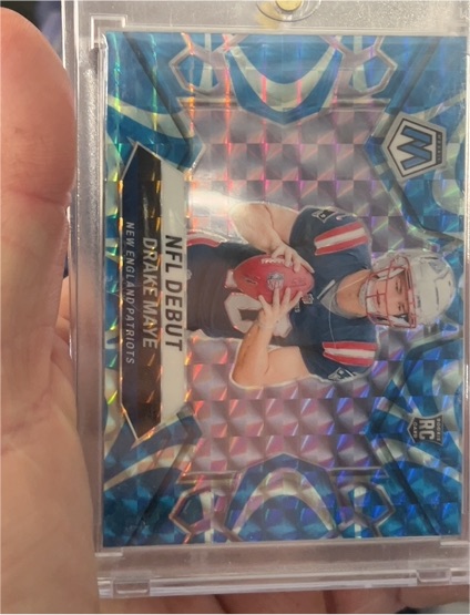 2024 Panini Mosaic #273 Drake Maye NFL Debut Blue Reactive — front