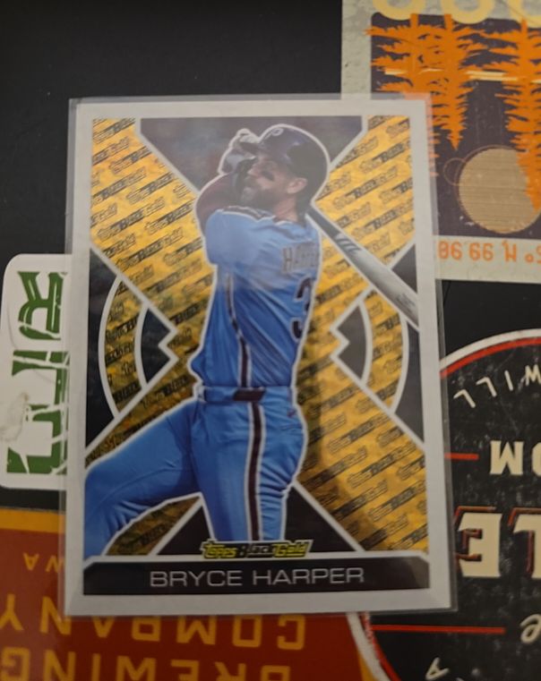 2025 Topps Update Black Gold Bryce Harper — front