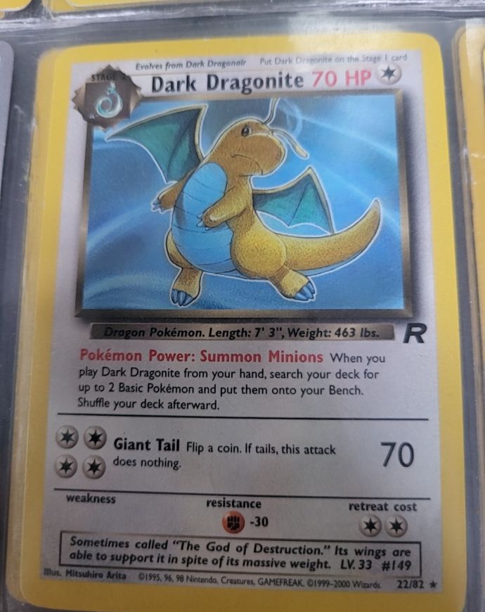 1999 Pokémon Team Rocket #22 Dark Dragonite — front