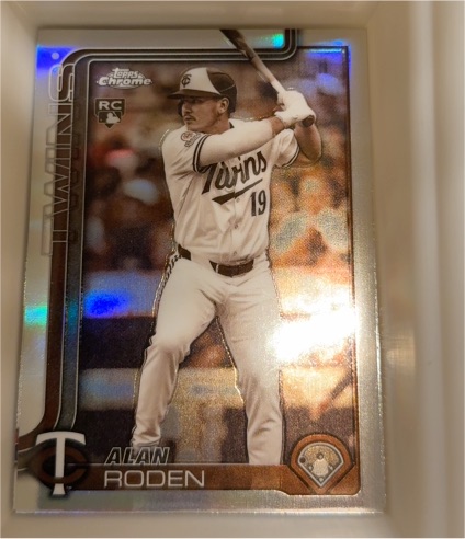 2025 Topps Chrome #19 Alan Roden — front