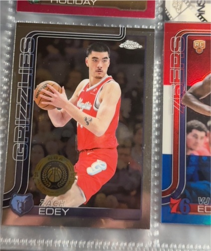 2025-26 Topps Chrome #128 Zach Edey — front