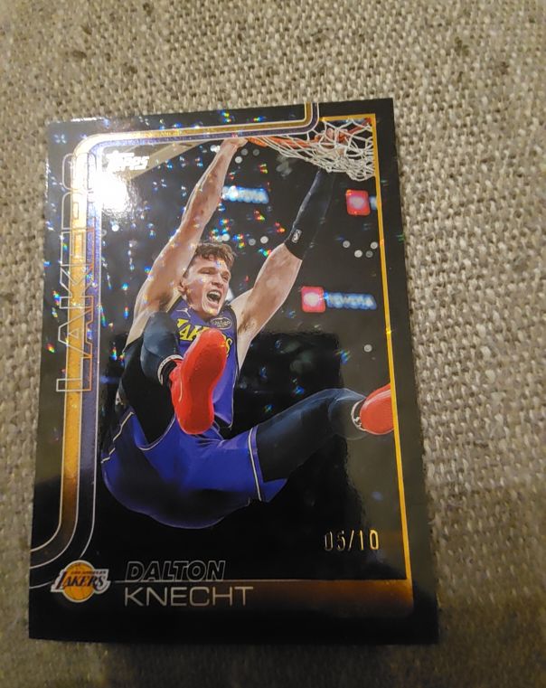 2025 Topps Basketball #153 Dalton Knecht — front