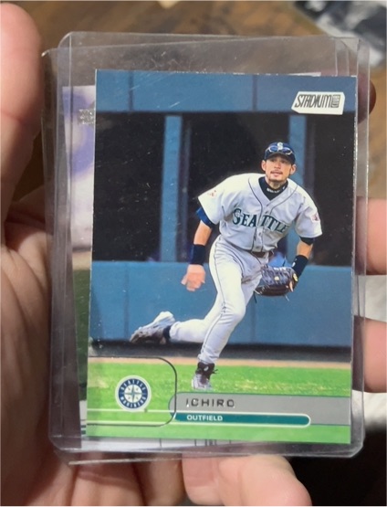 2001 Topps Stadium Club #51 Ichiro Suzuki — front