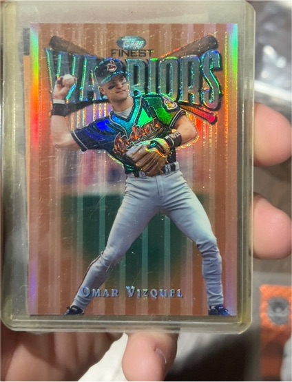 1997 Topps Finest Refractor #78 Omar Vizquel — front
