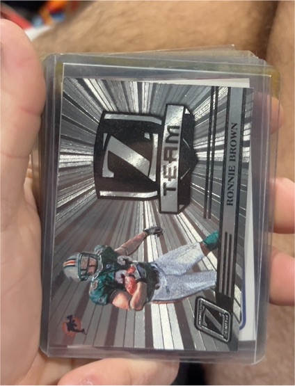 2007 Donruss #7 Ronnie Brown — front