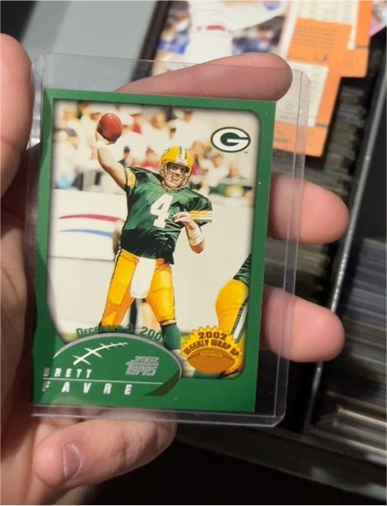 2002 Topps #302 Brett Favre Weekly Wrap Up — front