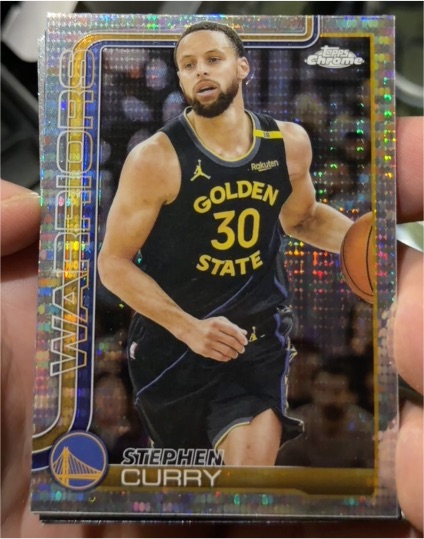 2025-26 Topps Chrome #201 Stephen Curry — front