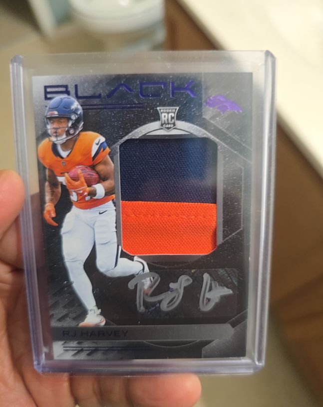 2025 Panini Black Rookie Patch Autographs #RKPA-RHY RJ Harvey — front