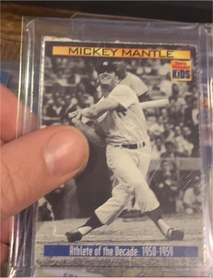 2000 Sports Illustrated for Kids #869 Mickey Mantle — front