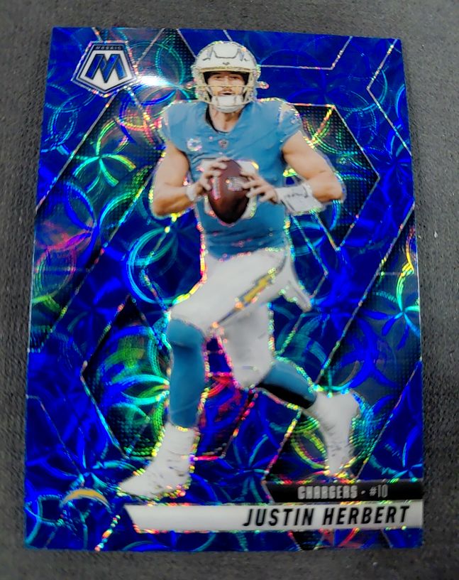 2025 Panini Mosaic #80 Justin Herbert — front