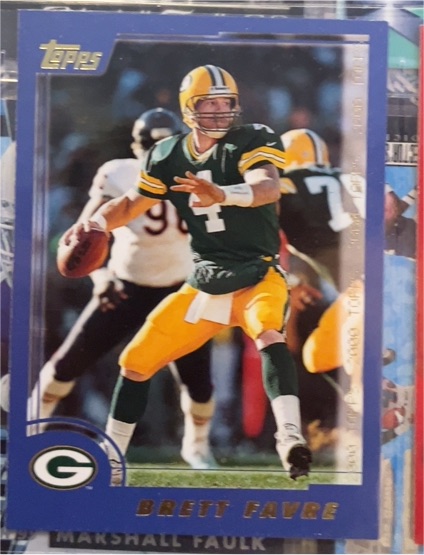 2000 Topps #20 Brett Favre — front