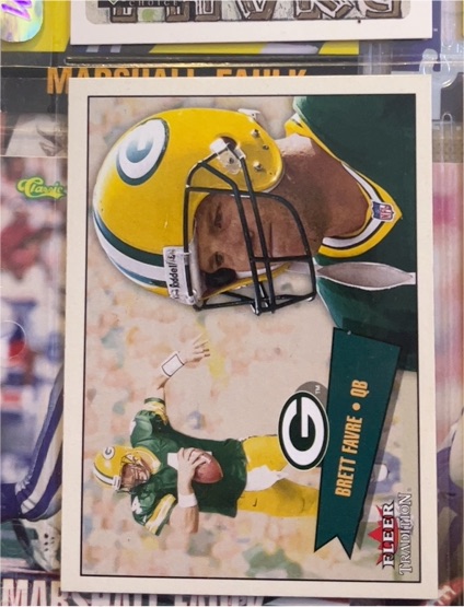 2001 Fleer Tradition #123 Brett Favre — front