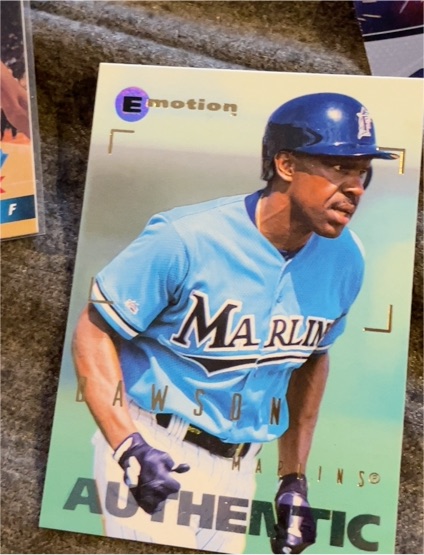 1995 SkyBox Emotion #129 Andre Dawson — front