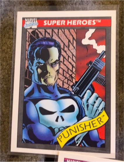 1990 Impel Marvel Universe #47 Punisher — front