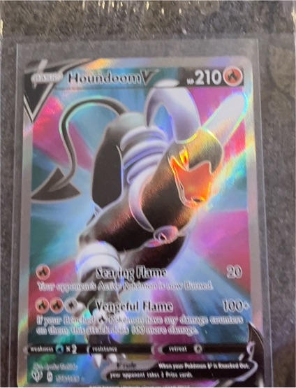 2020 Pokémon Darkness Ablaze #178 Houndoom V — front