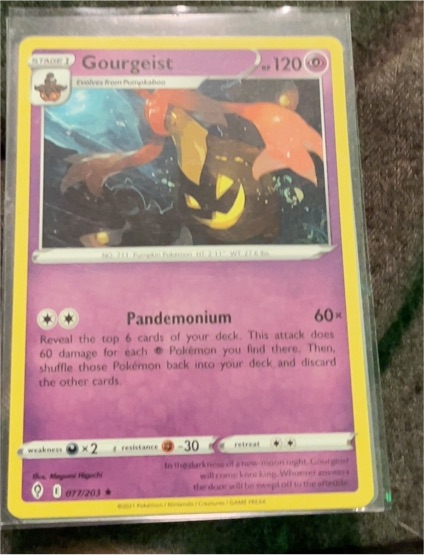 2022 Pokémon SWSH Evolving Skies #077 Gourgeist — front