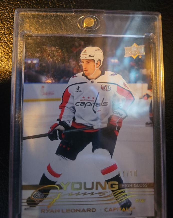 2025-26 Upper Deck Series 1 #238 Ryan Leonard — front