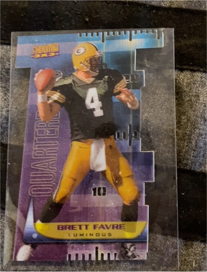 1999 Topps Stadium Club #T1A Brett Favre Luminous — front