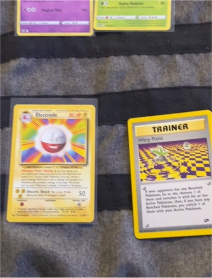 1999 Pokémon Base Set #21 Electrode — front