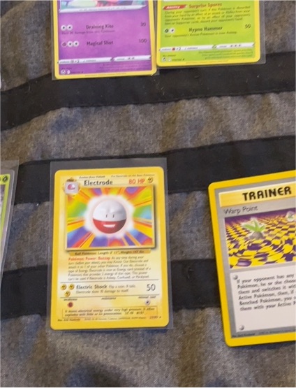 1999 Base Set #21 Electrode — front