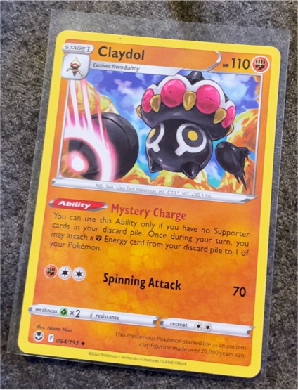 2022 Pokémon Sword & Shield Silver Tempest #094 Claydol — front