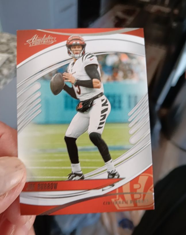 2025 Panini Absolute #37 Joe Burrow — front