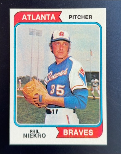 1974 Topps #29 Phil Niekro — front