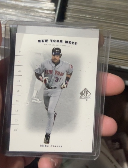 2001 Upper Deck SP Authentic #72 Mike Piazza — front