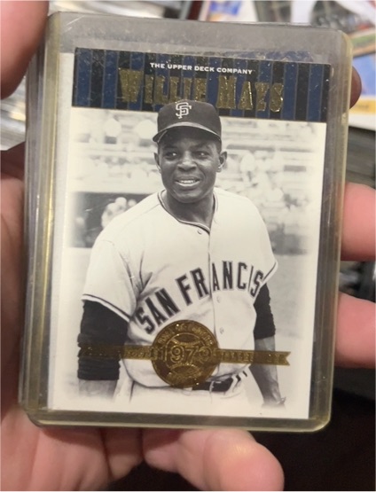 2001 Upper Deck Hall of Famers #19 Willie Mays — front
