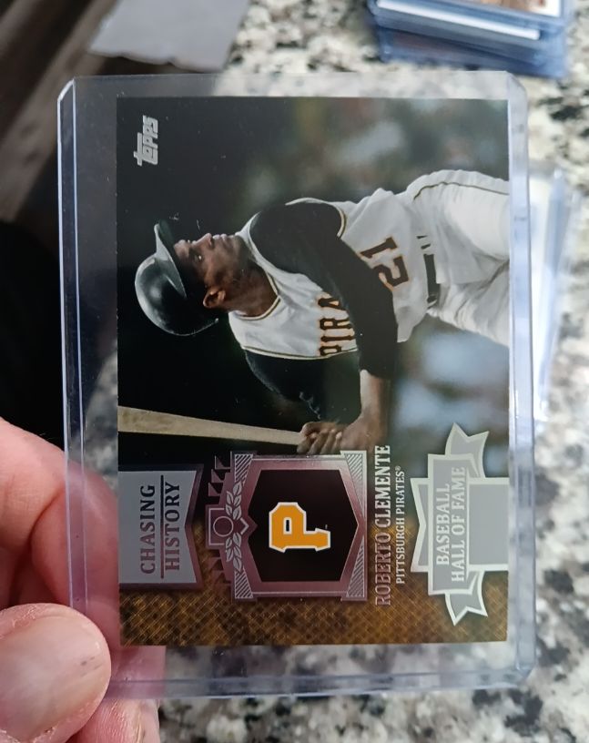 2013 Topps Chasing History #CH-122 Roberto Clemente — front