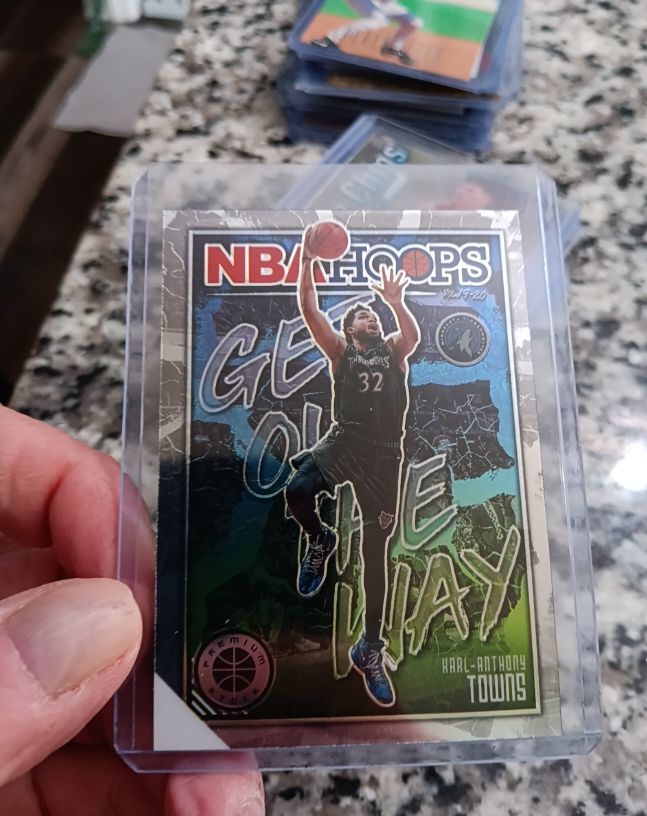 2019-20 Panini NBA Hoops Premium Stock #3 Karl-Anthony Towns Get Out the Way — front
