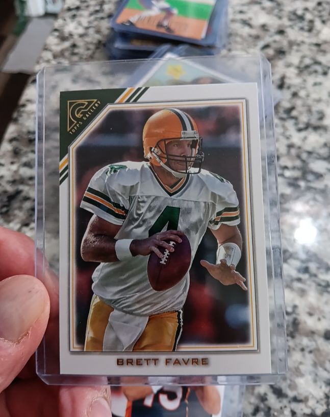 2023 Topps Composite Gallery #381 Brett Favre — front