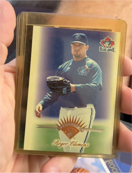 1997 Leaf #208 Roger Clemens Toronto Blue Jays — front