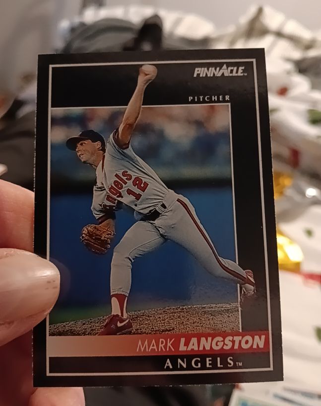 1992 Pinnacle #132 Mark Langston — front