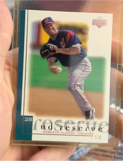 2001 Upper Deck Reserve #24 Roberto Alomar — front