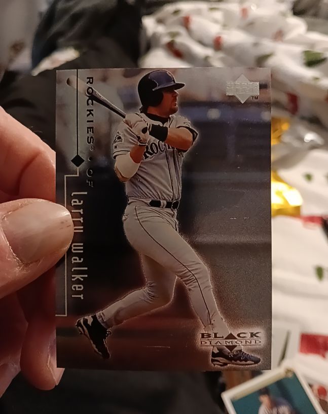 1999 Upper Deck Black Diamond #29 Larry Walker — front