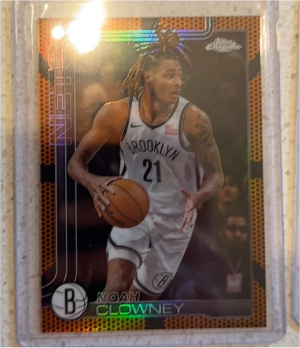 2025-26 Topps Chrome #23 Noah Clowney — front