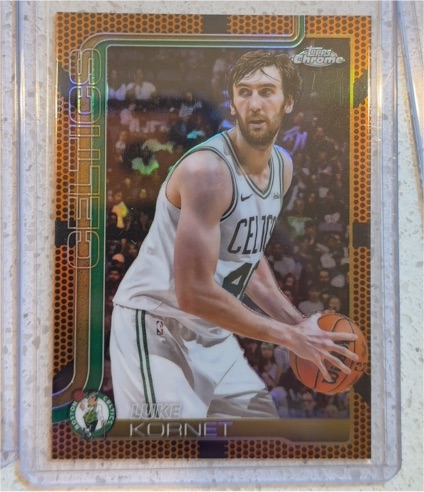 2025-26 Topps Chrome #37 Luke Kornet — front