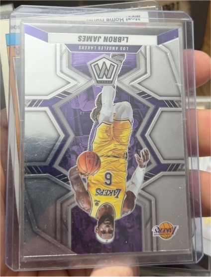 2021-22 Panini Mosaic #146 LeBron James — front