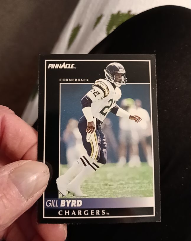 1992 Pinnacle #252 Gill Byrd — front