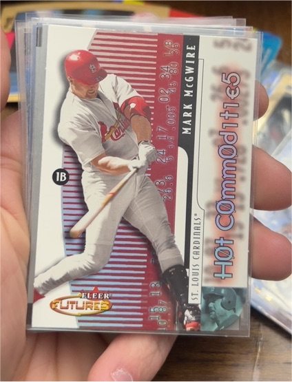 2001 Fleer Futures #1HC Mark McGwire Hot Commodities — front