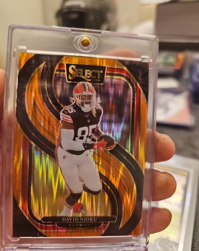 2024 Panini Select Premier Level #145 David Njoku — front
